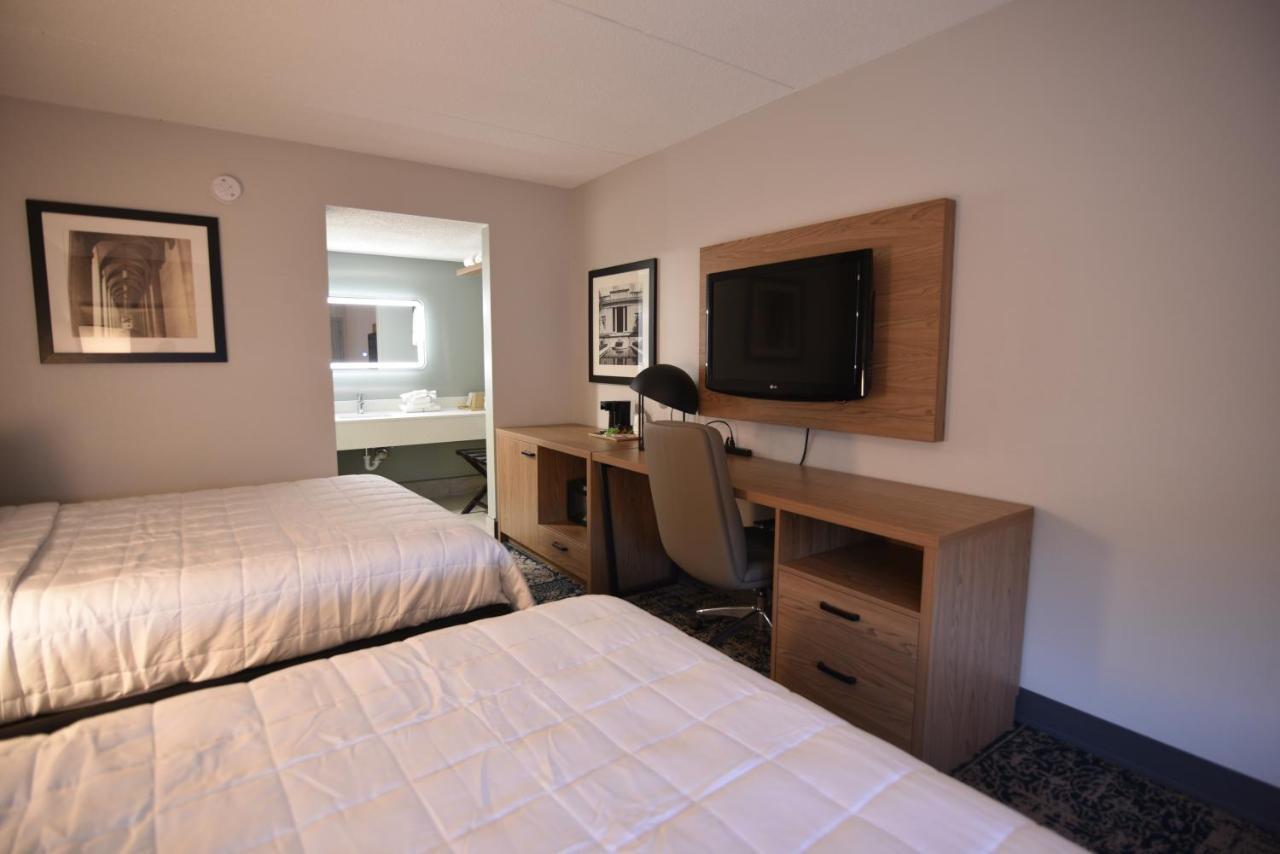 Baymont By Wyndham I-81 Hotel 2*