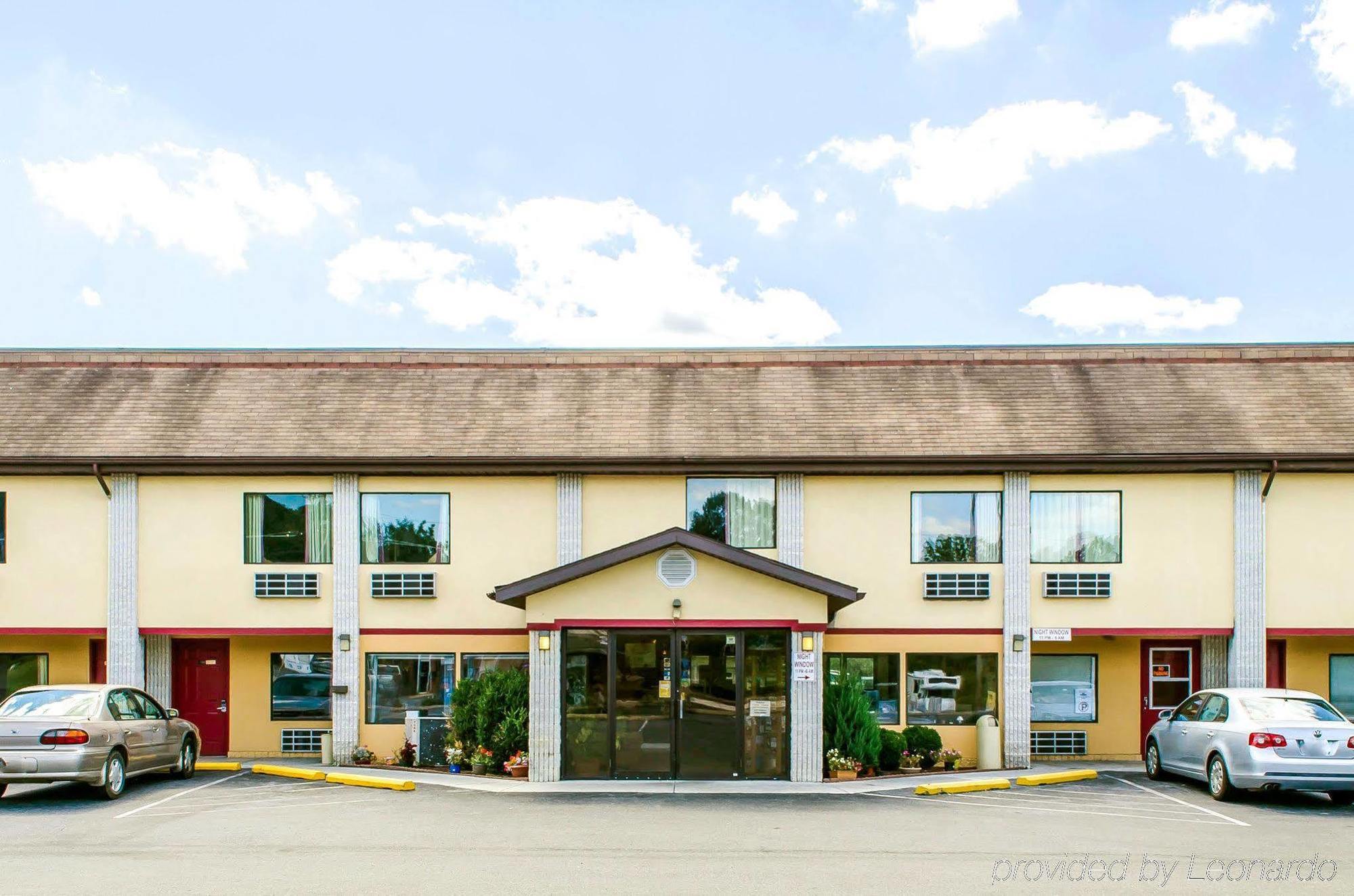 Hotel Baymont By Wyndham I-81 2*